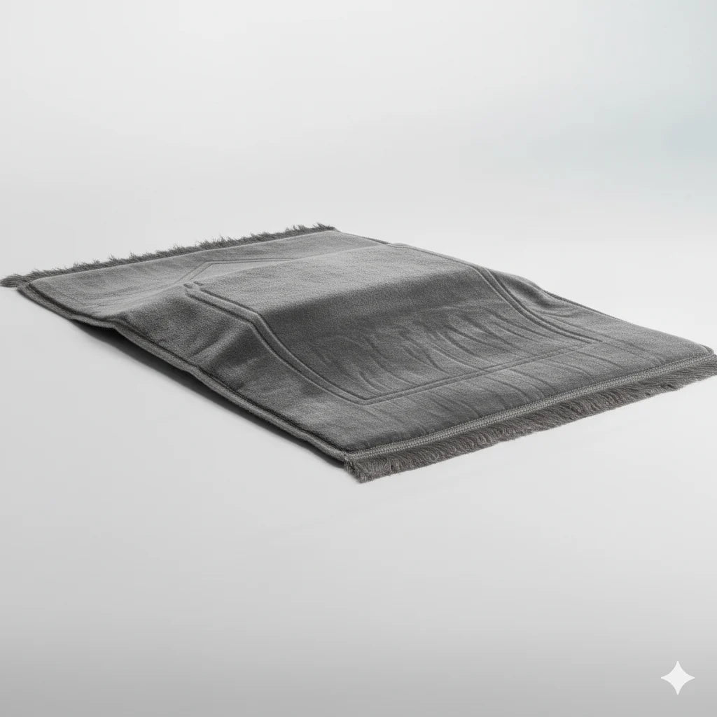 Tapis de prière velours premium – Confort & Élégance